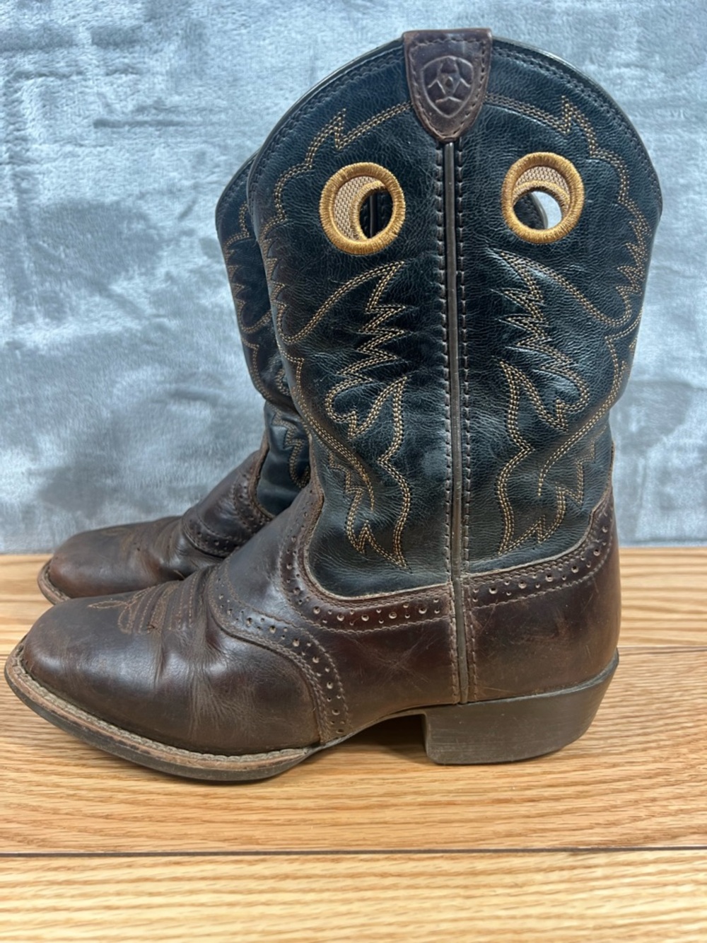 Ariat Boys' Heritage Roughstock Leather Square Toe Brown Western Boots Sz 3.5